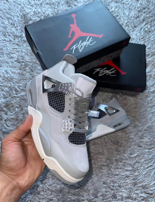 Jordan Retro 4