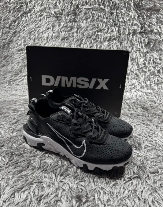Nike React
